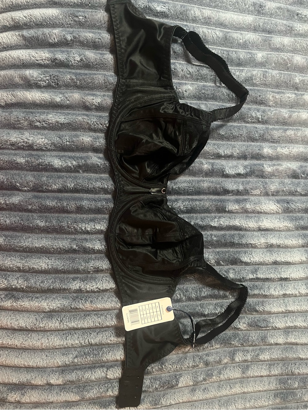Fantasie Black Full Coverage Underwire Bra. NWT 32G
